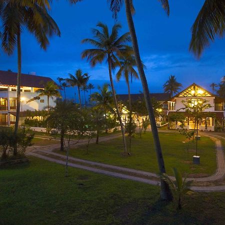 Indriya Sands Cherai Beach Exterior photo
