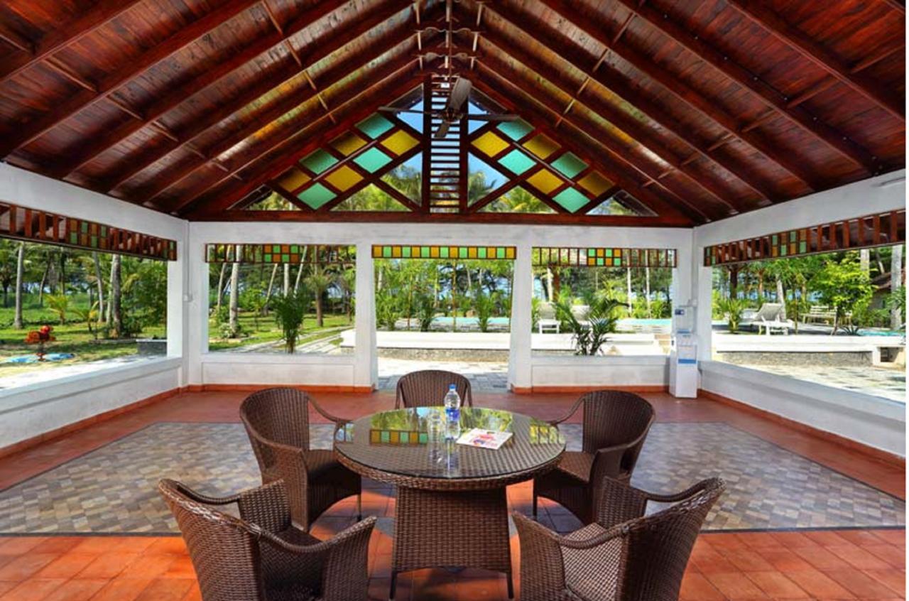 Indriya Sands Cherai Beach Exterior photo